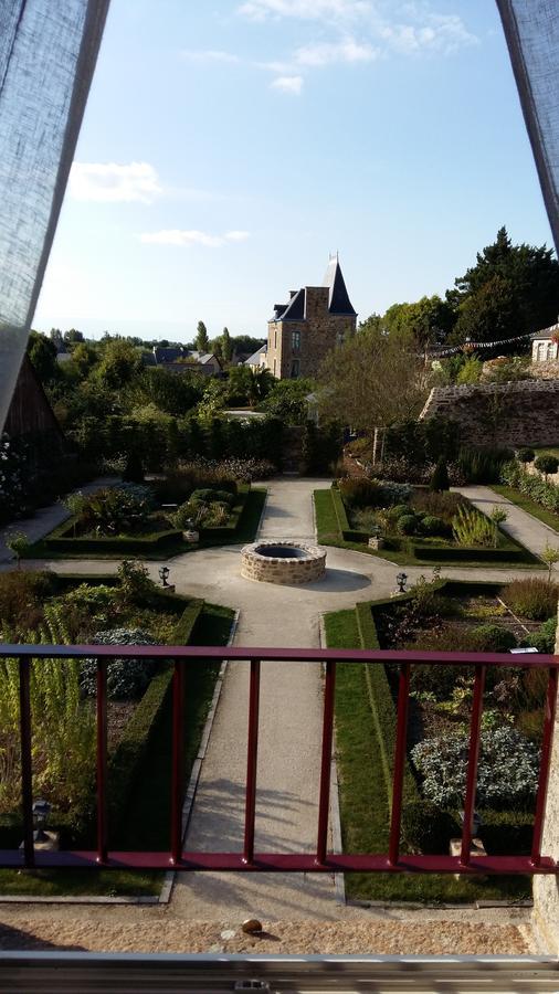 Jardin Des Simples Mont-Dol Exterior photo