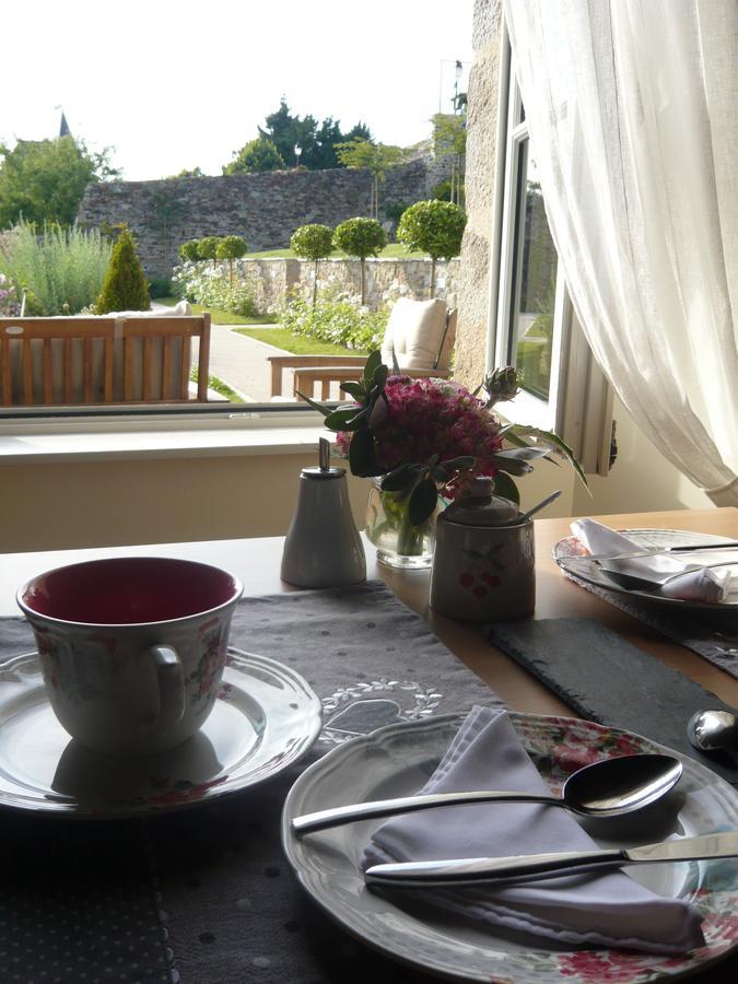 Jardin Des Simples Mont-Dol Exterior photo